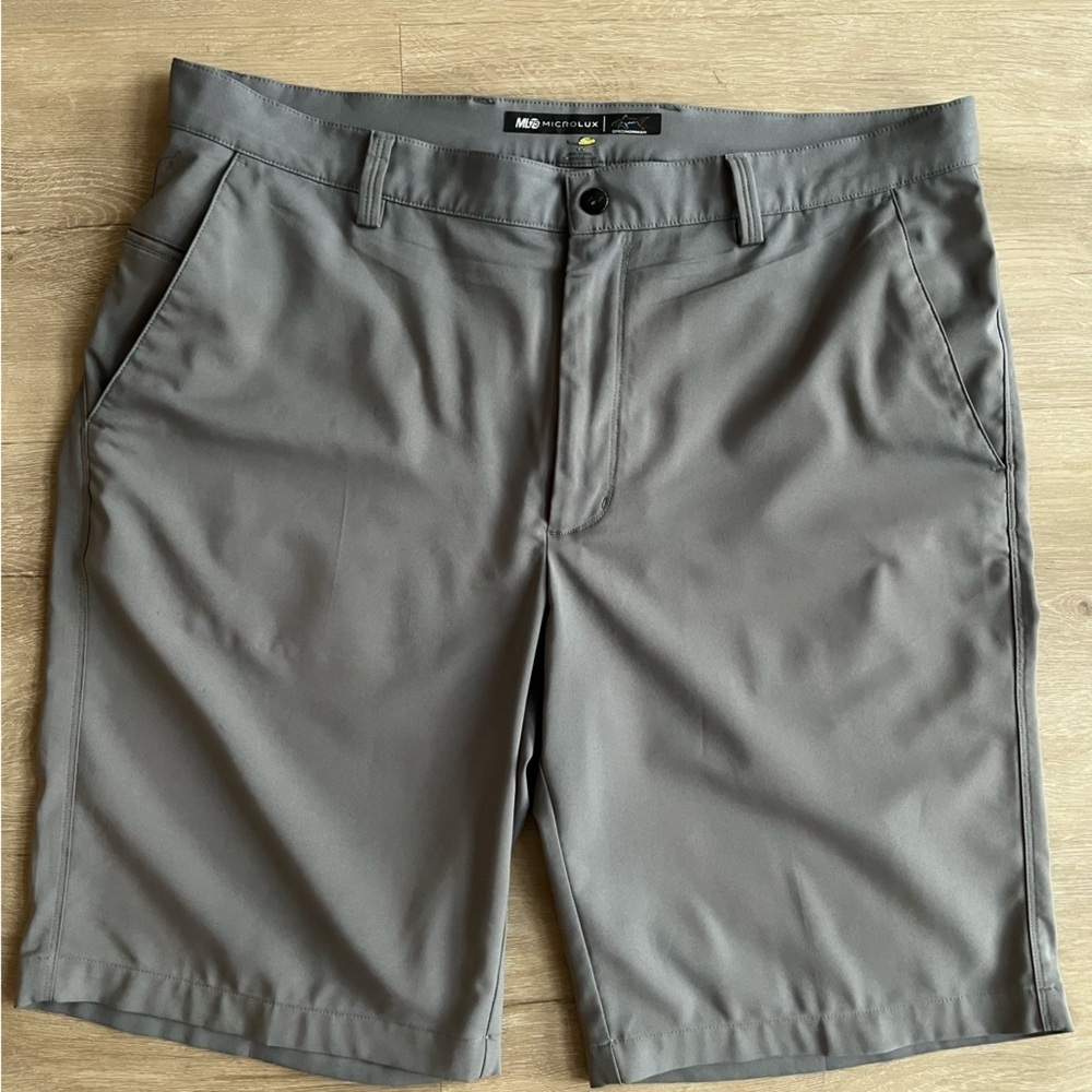 Greg Norman Microlux Gray Golf Shorts SZ 36